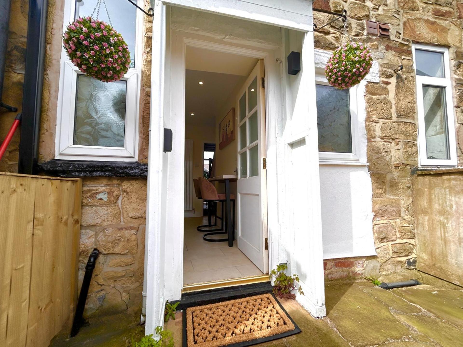 Central Buxton - Modern Cottage - Peak District Exteriör bild